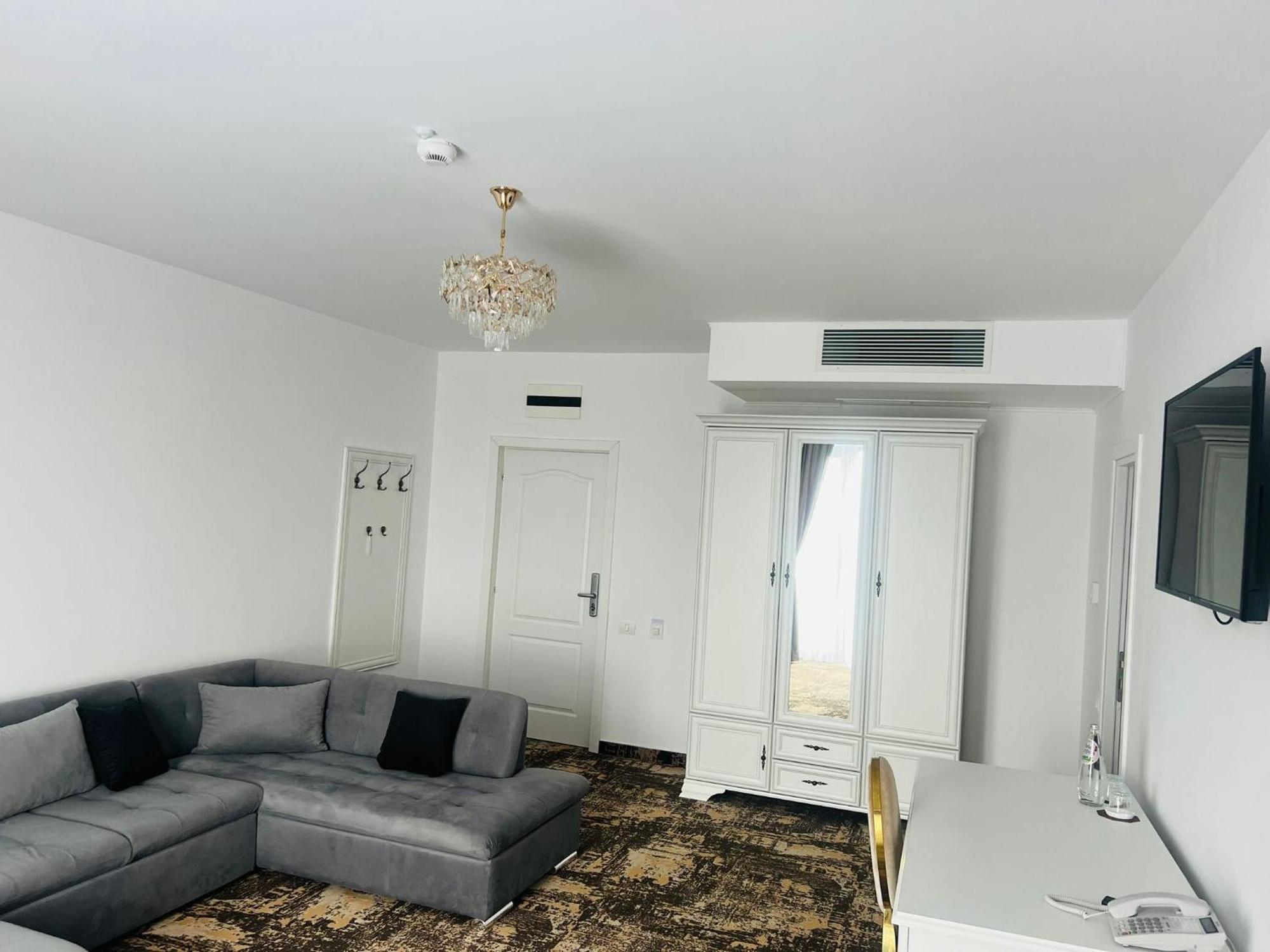 Hotel Casa Domeniile Vinului à Aiud Extérieur photo